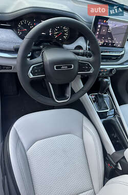 Внедорожник / Кроссовер Jeep Compass 2022 в 