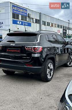Внедорожник / Кроссовер Jeep Compass 2017 в 