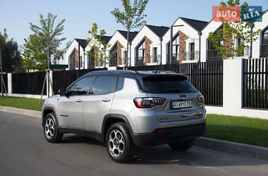 Внедорожник / Кроссовер Jeep Compass 2022 в 