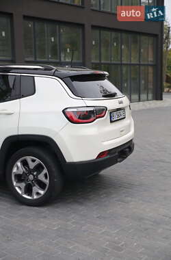 Внедорожник / Кроссовер Jeep Compass 2017 в 