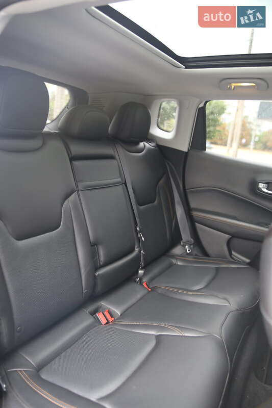 Внедорожник / Кроссовер Jeep Compass 2017 в Кременчуге