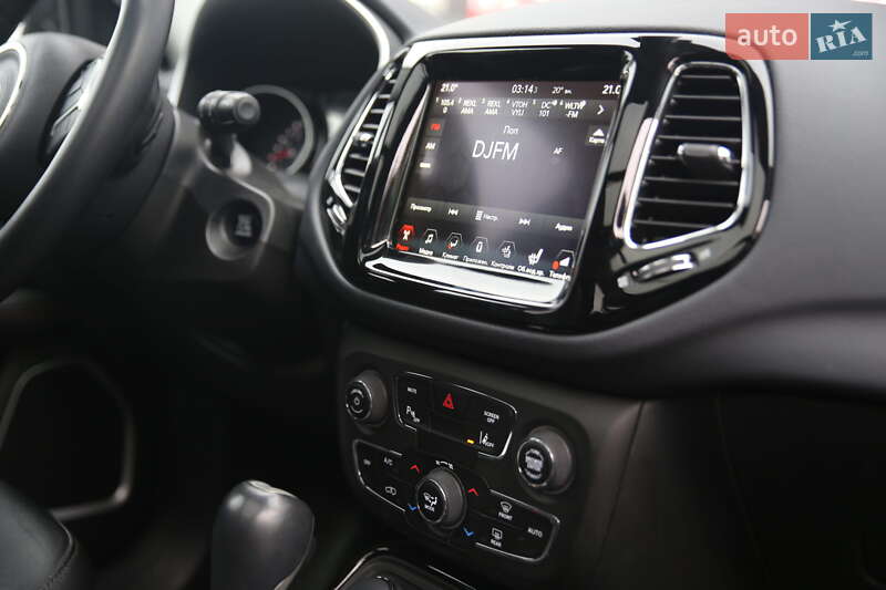 Внедорожник / Кроссовер Jeep Compass 2017 в Кременчуге