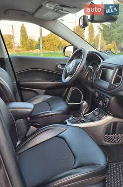 Внедорожник / Кроссовер Jeep Compass 2019 в 