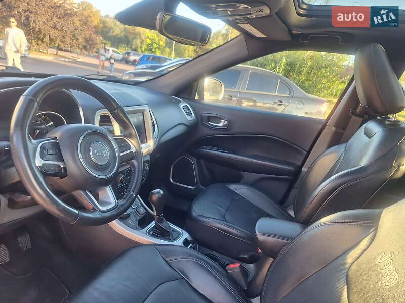 Внедорожник / Кроссовер Jeep Compass 2020 в Киеве