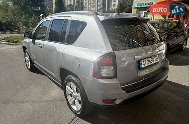 Внедорожник / Кроссовер Jeep Compass 2014 в 