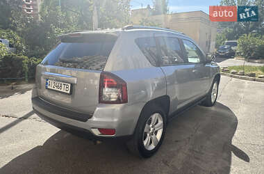 Внедорожник / Кроссовер Jeep Compass 2014 в 