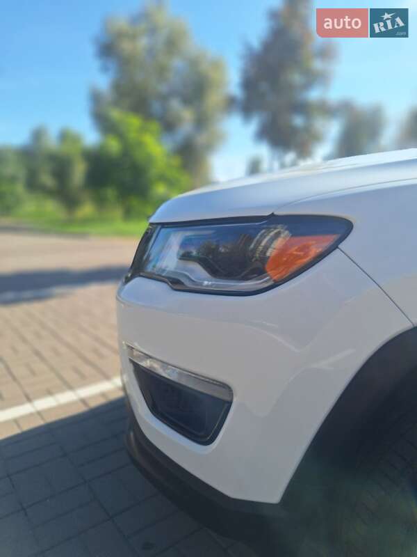 Внедорожник / Кроссовер Jeep Compass 2018 в Киеве