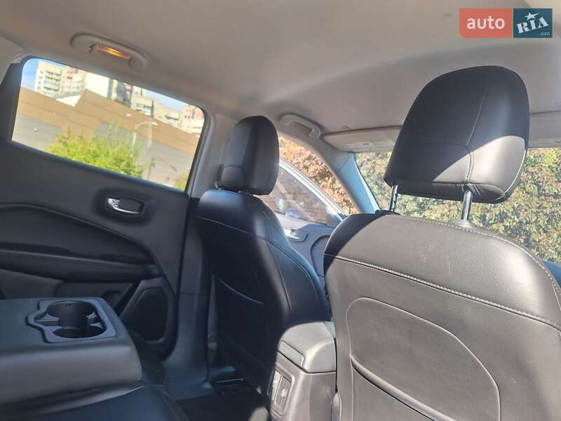 Внедорожник / Кроссовер Jeep Compass 2018 в Киеве