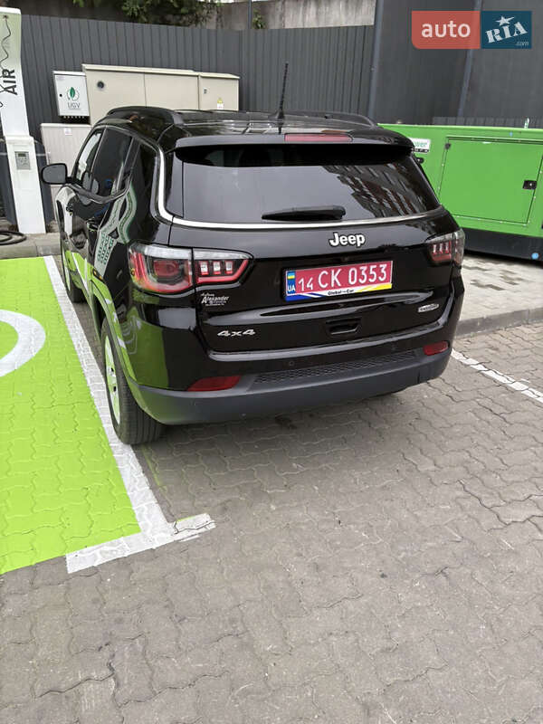 Внедорожник / Кроссовер Jeep Compass 2017 в Львове