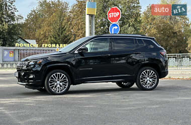 Внедорожник / Кроссовер Jeep Compass 2021 в 