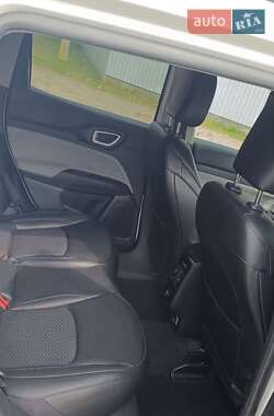 Внедорожник / Кроссовер Jeep Compass 2022 в 
