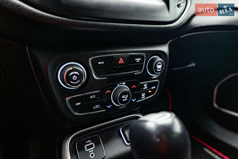 Внедорожник / Кроссовер Jeep Compass 2017 в Киеве