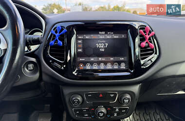 Внедорожник / Кроссовер Jeep Compass 2019 в 