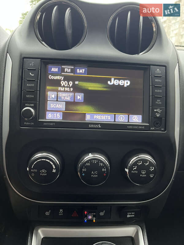 Внедорожник / Кроссовер Jeep Compass 2013 в Каменском