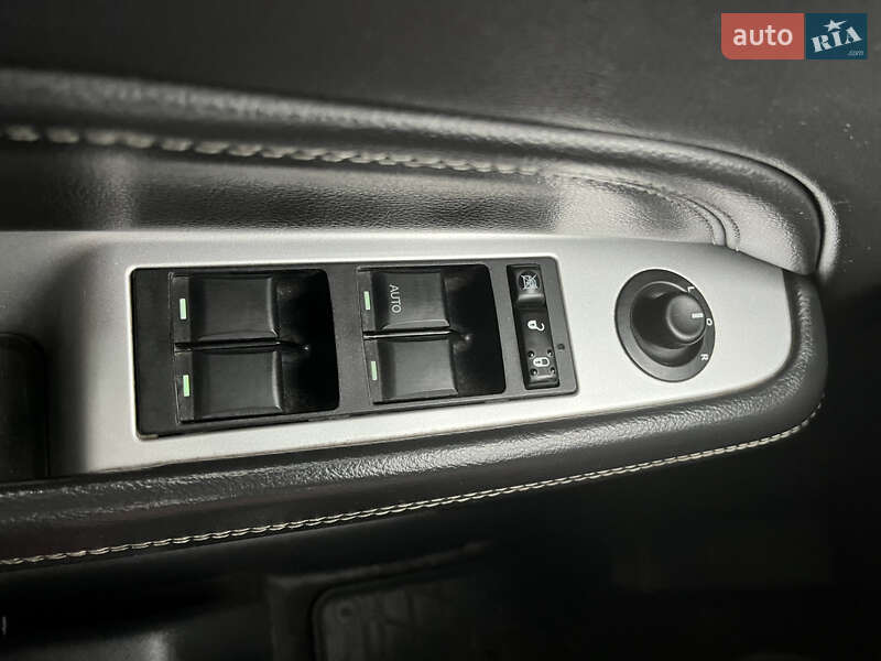 Внедорожник / Кроссовер Jeep Compass 2013 в Каменском