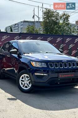Внедорожник / Кроссовер Jeep Compass 2019 в 