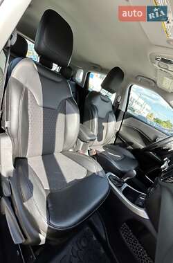 Внедорожник / Кроссовер Jeep Compass 2019 в 