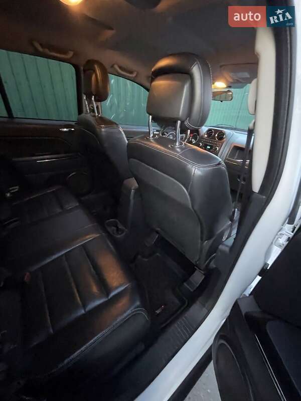 Внедорожник / Кроссовер Jeep Compass 2011 в Золотоноше