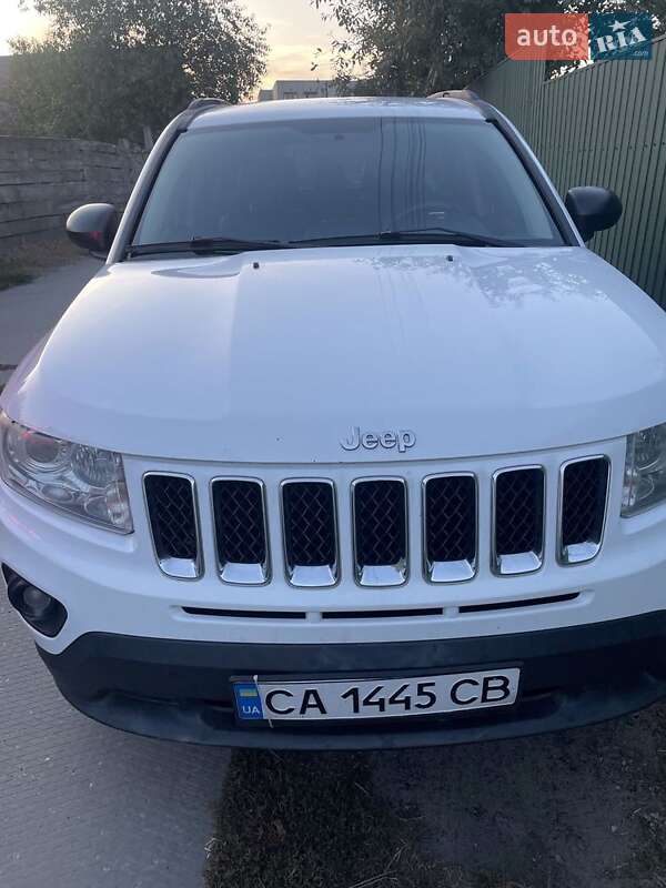 Внедорожник / Кроссовер Jeep Compass 2011 в Золотоноше