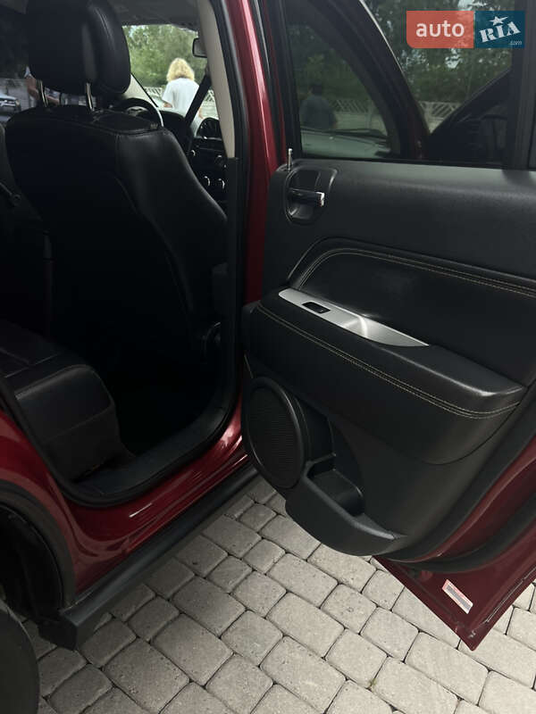 Внедорожник / Кроссовер Jeep Compass 2016 в Ивано-Франковске