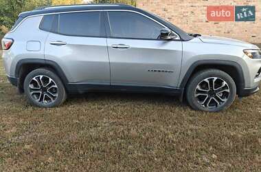 Внедорожник / Кроссовер Jeep Compass 2022 в 