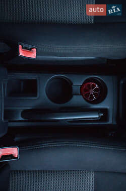 Внедорожник / Кроссовер Jeep Compass 2014 в 