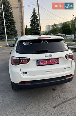 Внедорожник / Кроссовер Jeep Compass 2019 в 