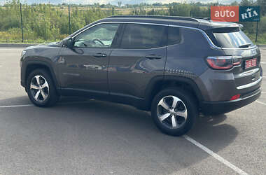 Внедорожник / Кроссовер Jeep Compass 2017 в 
