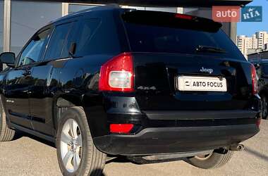 Внедорожник / Кроссовер Jeep Compass 2013 в 