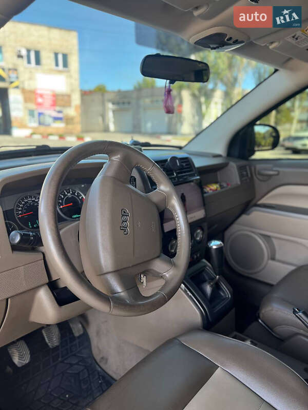 Внедорожник / Кроссовер Jeep Compass 2006 в Запорожье