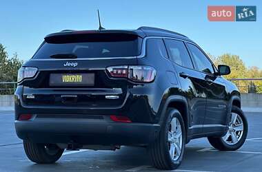Внедорожник / Кроссовер Jeep Compass 2022 в 