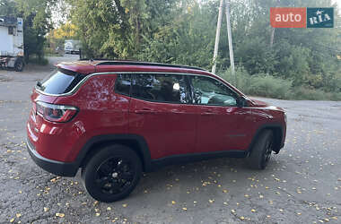 Внедорожник / Кроссовер Jeep Compass 2017 в 