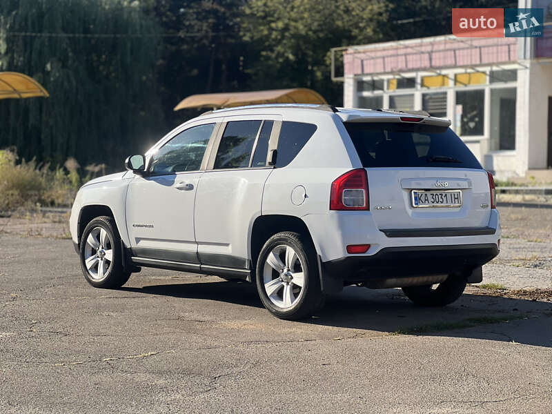 Внедорожник / Кроссовер Jeep Compass 2011 в Киеве