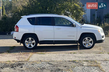 Позашляховик / Кросовер Jeep Compass 2011 в 