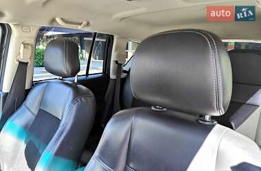 Внедорожник / Кроссовер Jeep Compass 2015 в 