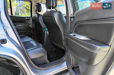 Внедорожник / Кроссовер Jeep Compass 2015 в 