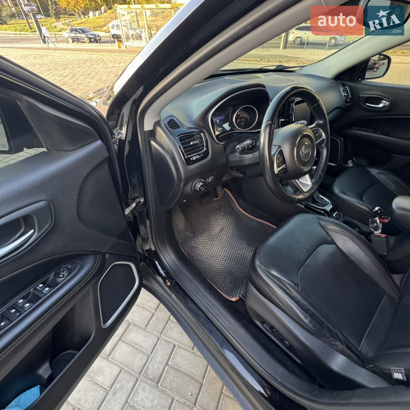 2018 Jeep Compass - мініатюра 11