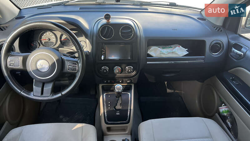 Внедорожник / Кроссовер Jeep Compass 2011 в Киеве
