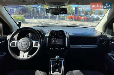 Внедорожник / Кроссовер Jeep Compass 2016 в 