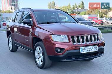 Внедорожник / Кроссовер Jeep Compass 2012 в 
