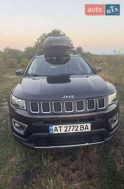 Внедорожник / Кроссовер Jeep Compass 2017 в 