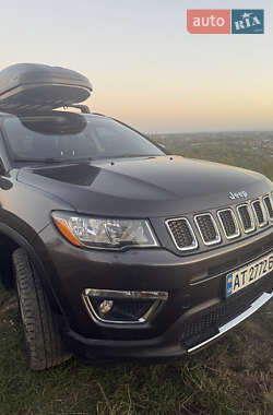 Внедорожник / Кроссовер Jeep Compass 2017 в 