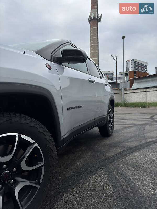 Внедорожник / Кроссовер Jeep Compass 2025 в Киеве