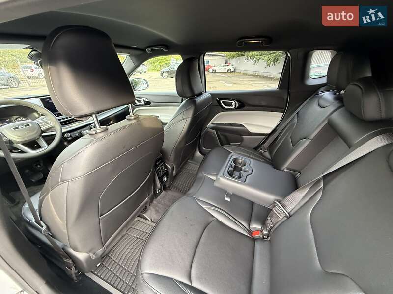 Внедорожник / Кроссовер Jeep Compass 2024 в Киеве