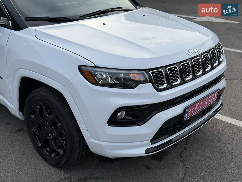 Внедорожник / Кроссовер Jeep Compass 2024 в Киеве
