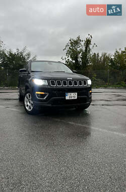 Позашляховик / Кросовер Jeep Compass 2017 в Чернівцях