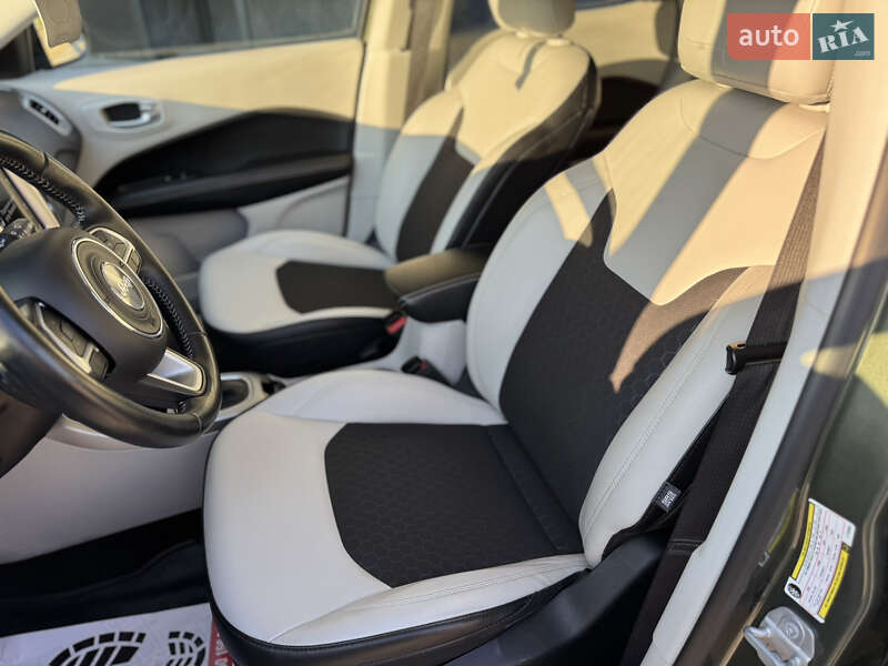 Внедорожник / Кроссовер Jeep Compass 2018 в Калуше