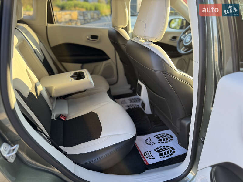 Внедорожник / Кроссовер Jeep Compass 2018 в Калуше