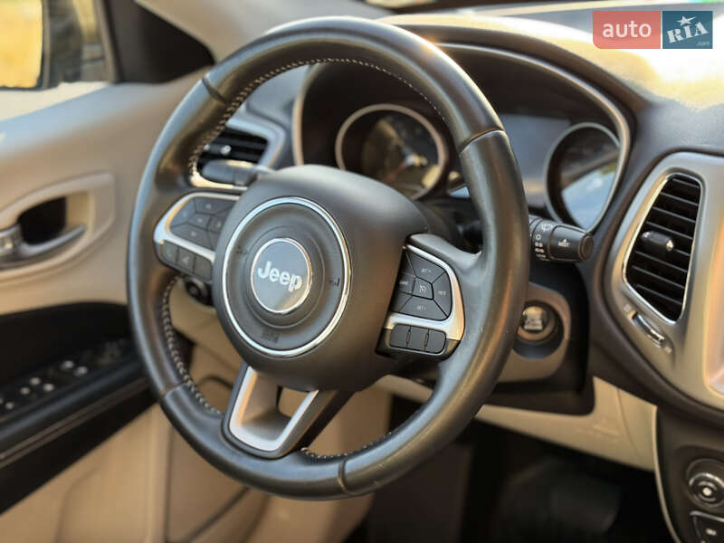 Внедорожник / Кроссовер Jeep Compass 2018 в Калуше