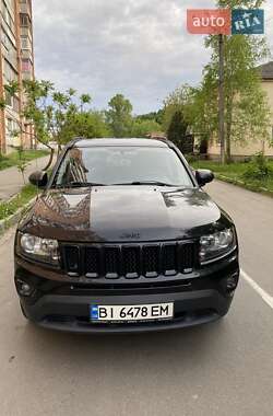 Внедорожник / Кроссовер Jeep Compass 2015 в 